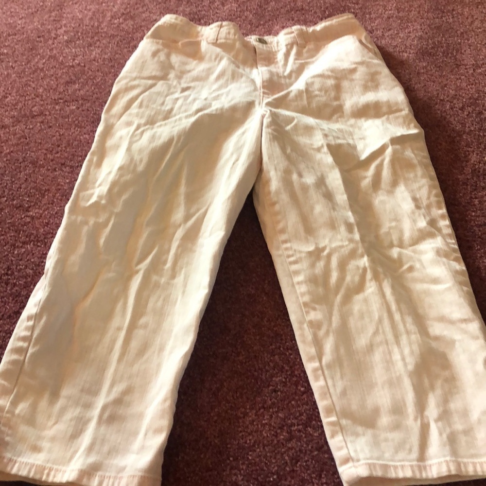 Gloria Vanderbilt capris
